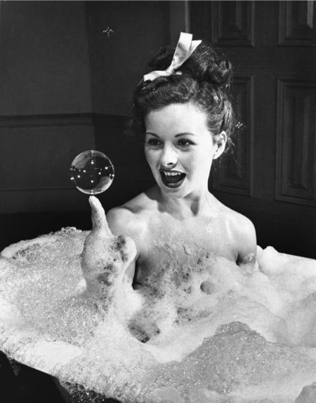 vintage-bubble-bath-beauty